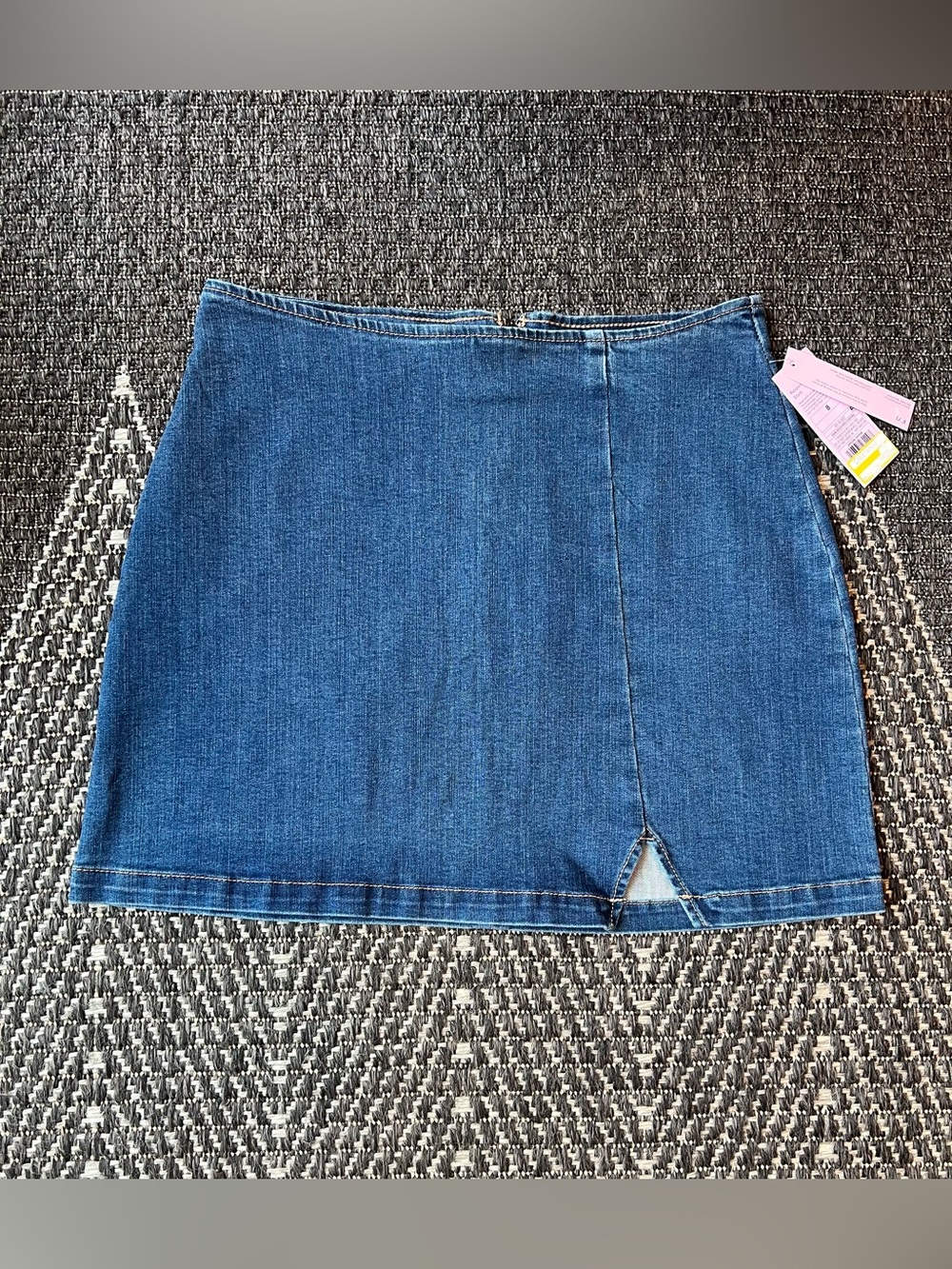 NWT Wild Fable Target Dark Blue Denim Mini Skirt stretch size 8 Front Slit Notch
